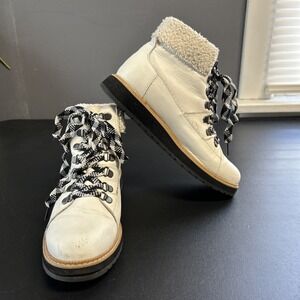 Toms Women's 7.5 White Leather Faux Fur Laced Up Boots Casual Ankle Rubber Sole